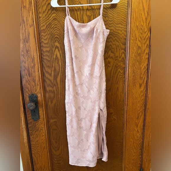 Lulu’s Fresh Blooms Floral Jacquard Dress - Picture 4 of 8